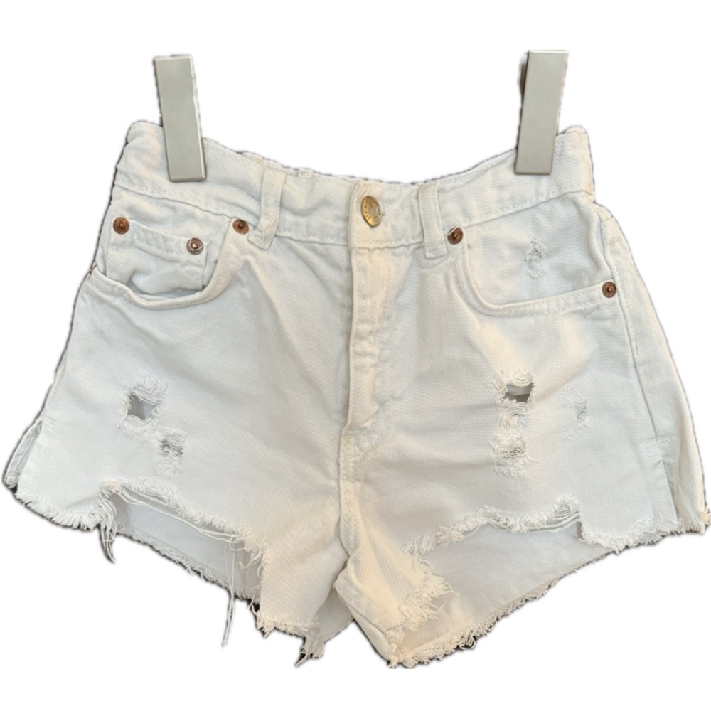 Zara White Distressed Jean Shorts Size 10